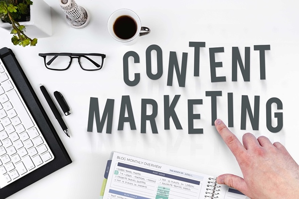 Content marketing được hiểu là sản xuất nội dung - ảnh: internet.