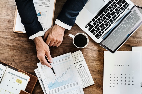 Marketing công việc vất vả